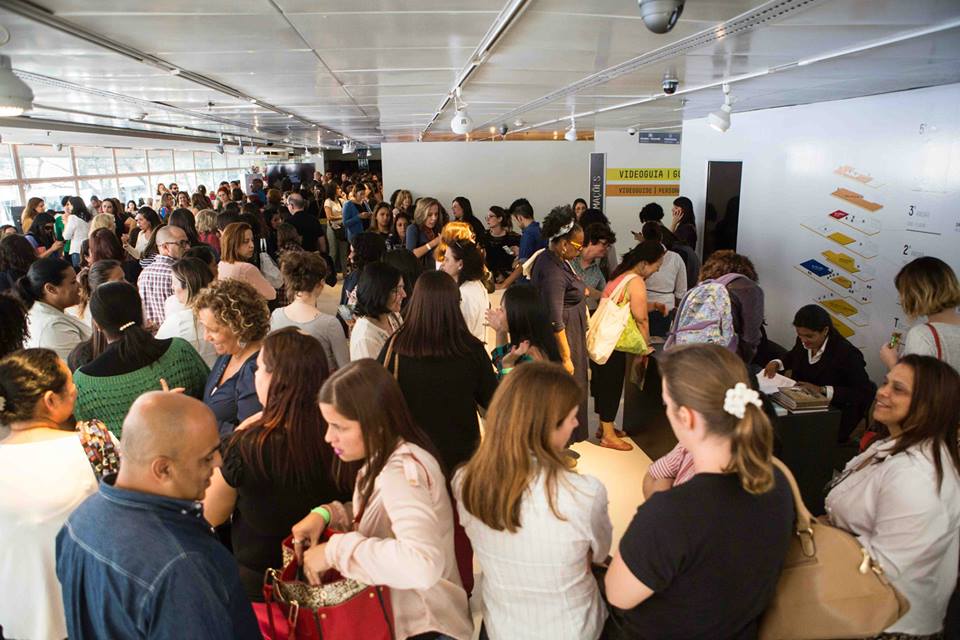 Educadores, formadores, representantes do poder público, artistas (Foto: Aline Arruda)