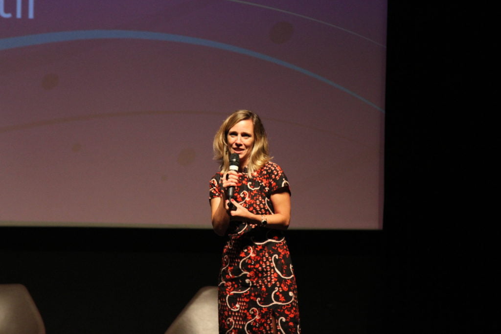 Beatriz Ferraz no evento "Planejamentos de Educação Infantil". Foto: Heloisa Fantini.